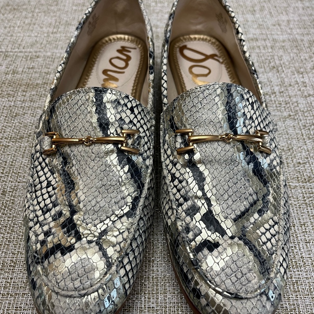 Sam Edelman Women's Snakeskin Loafers with Gold Accent sz 6.5 Loraine Bit